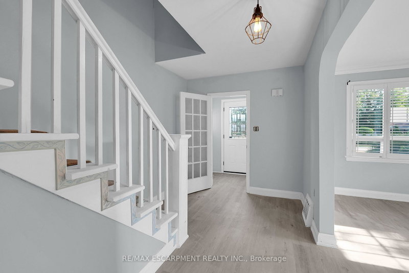 Image of home for listing MLS® X13494096
