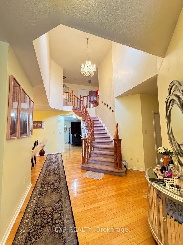 Image of home for listing MLS® X13615036