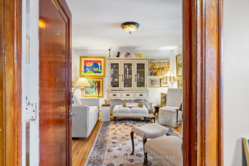 Image of home for listing MLS® X13674608