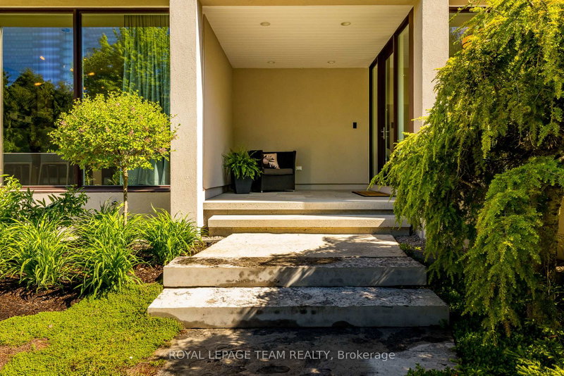 Image of home for listing MLS® X13730686