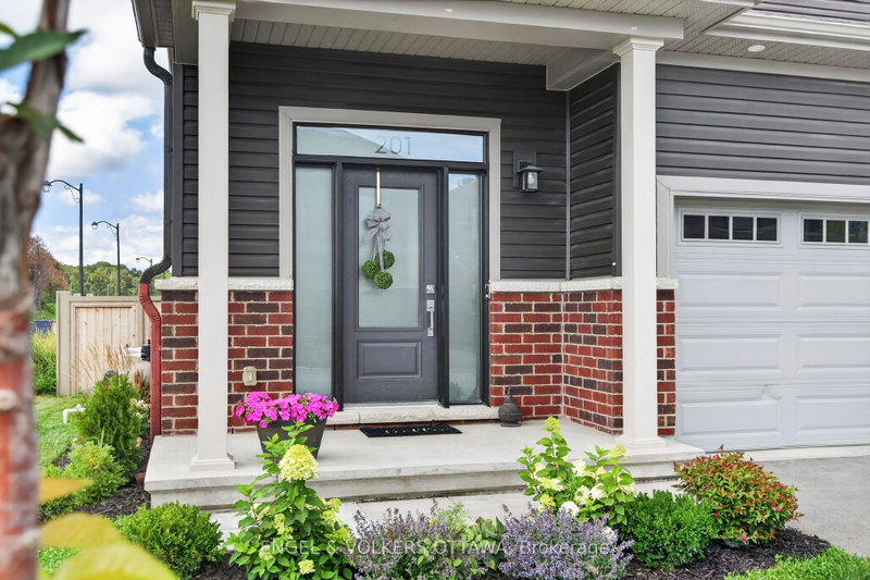 Image of home for listing MLS® X13743302
