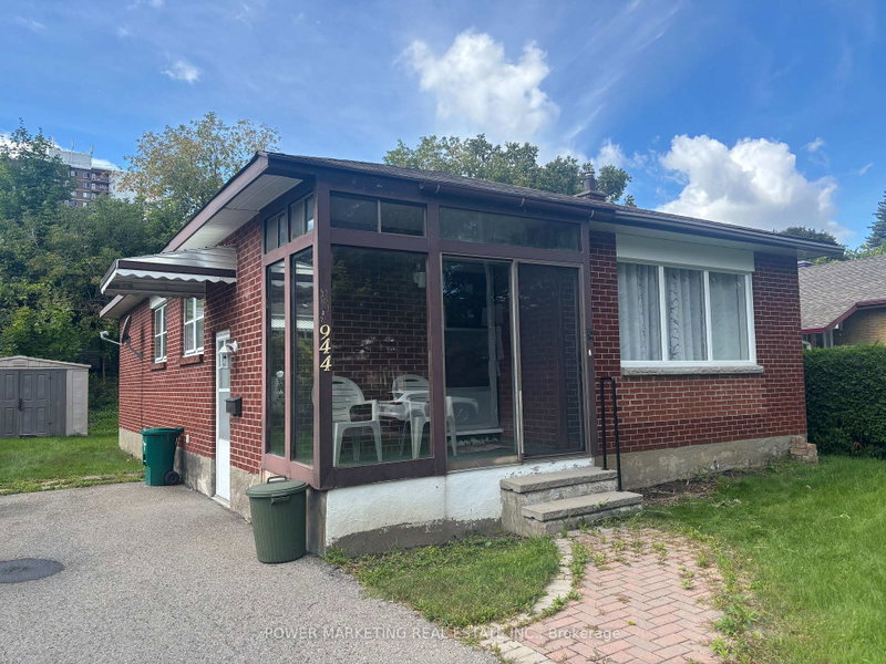 Image of home for listing MLS® X13753110