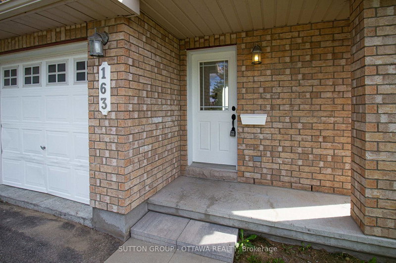Image of home for listing MLS® X13800418