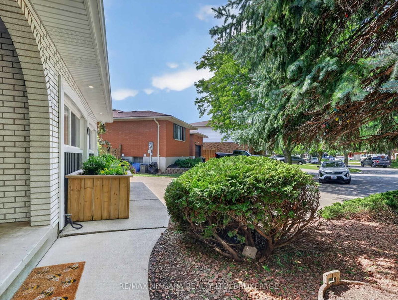 Image of home for listing MLS® X13832844
