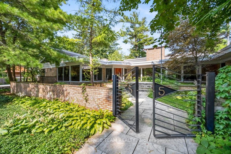 Image of home for listing MLS® X13857452