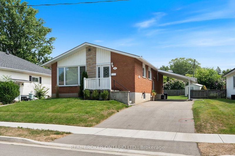 Image 3 of listing MLS® X13871042