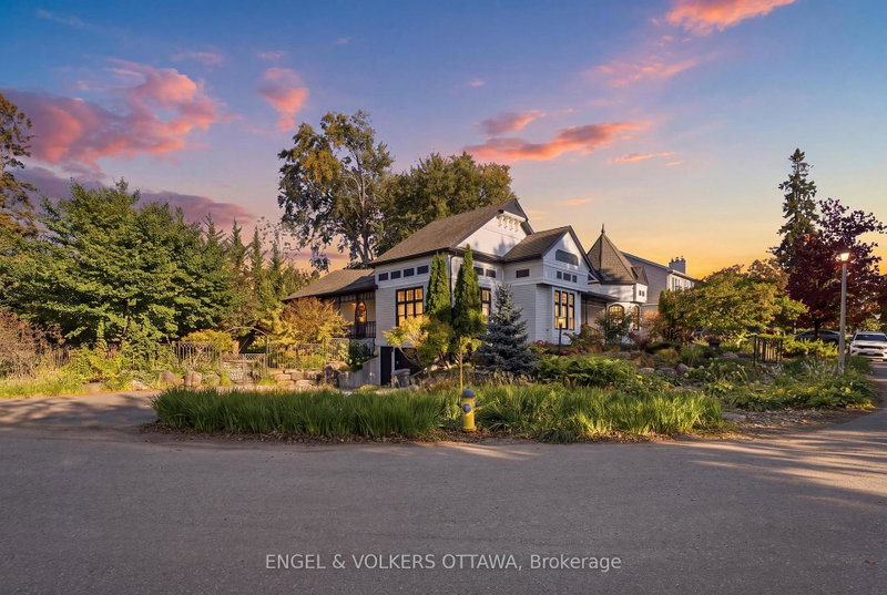 Image of home for listing MLS® X13872688