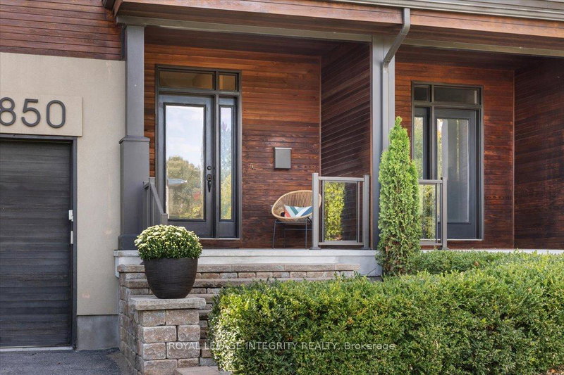 Image of home for listing MLS® X13873034