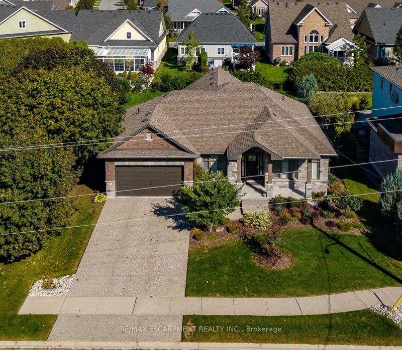 Image 3 of listing MLS® X13878754