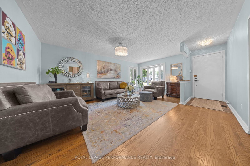 Image of home for listing MLS® X13880284
