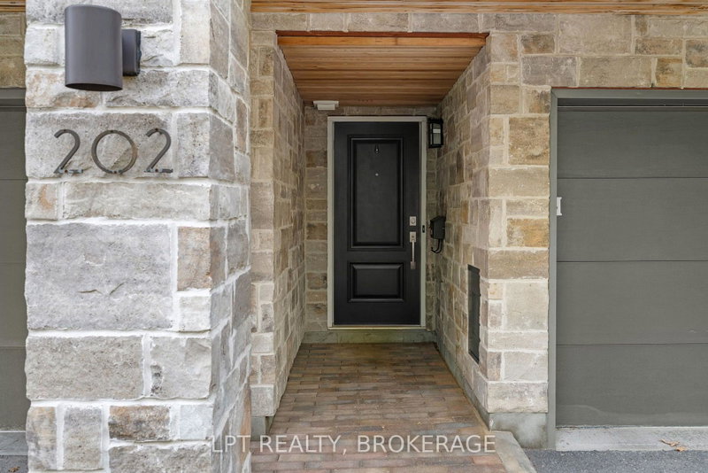 Image of home for listing MLS® X14030338