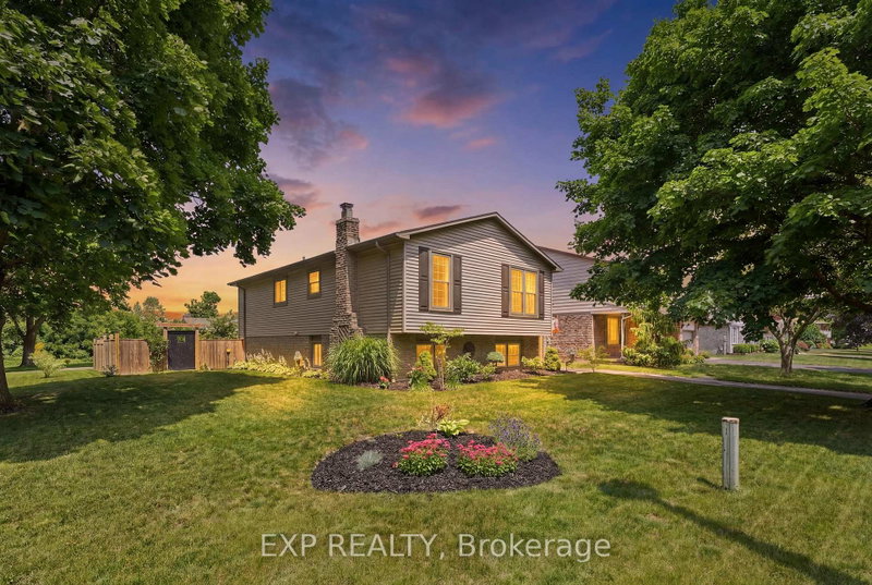 Image 2 of listing MLS® X14030700