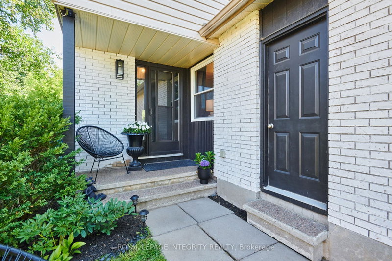 Image of home for listing MLS® X14033768
