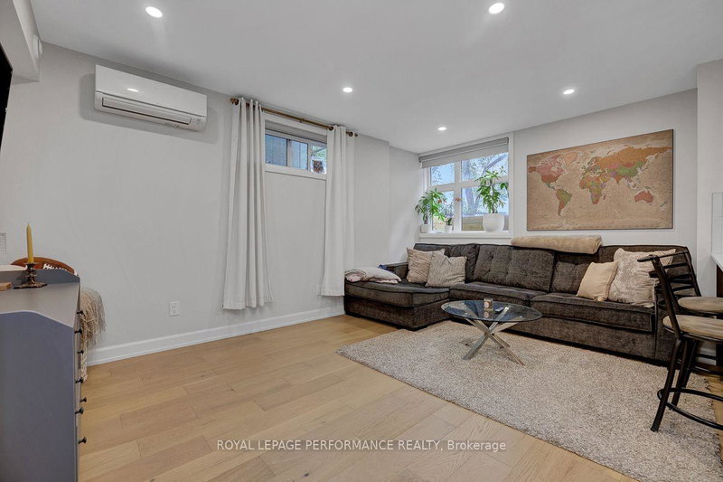 Image of home for listing MLS® X14079736