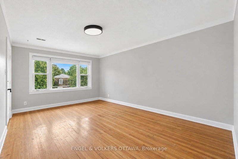 Image of home for listing MLS® X14092072