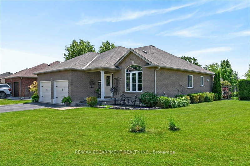 Image 2 of listing MLS® X14093926
