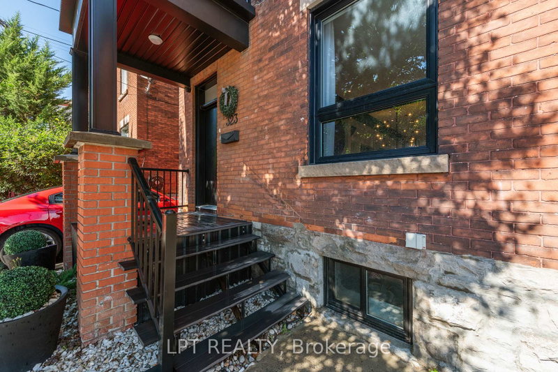 Image of home for listing MLS® X14099916