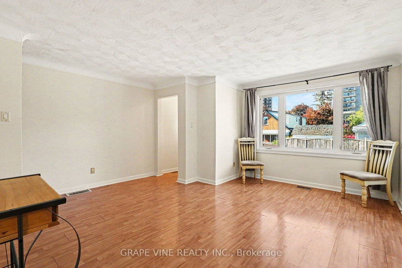 Image of home for listing MLS® X14105090