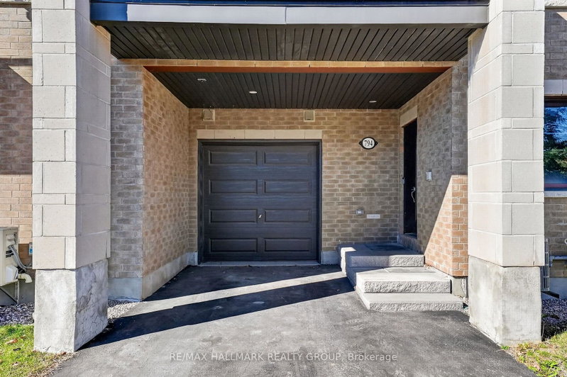 Image of home for listing MLS® X14108622