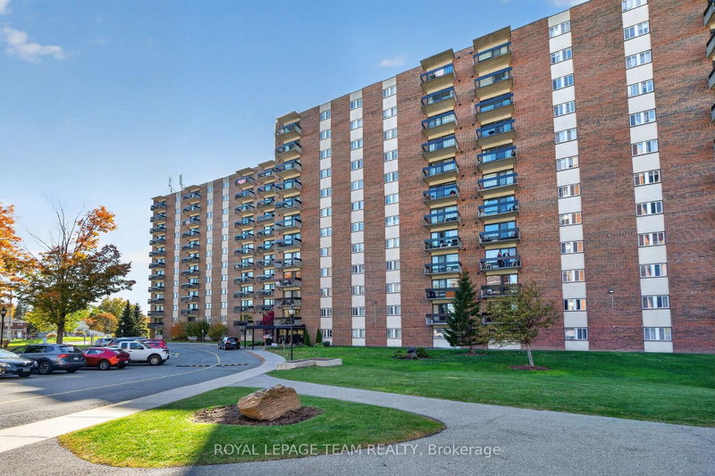 Image 2 of listing MLS® X14110252