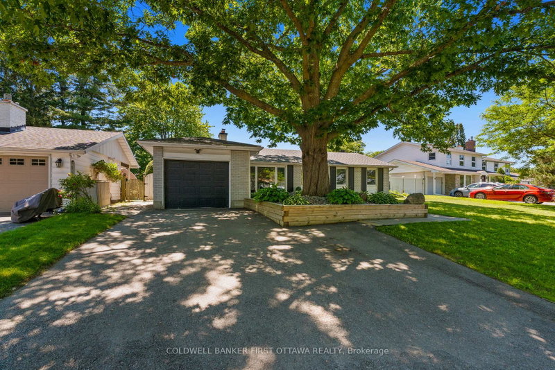 Image 2 of listing MLS® X14110308