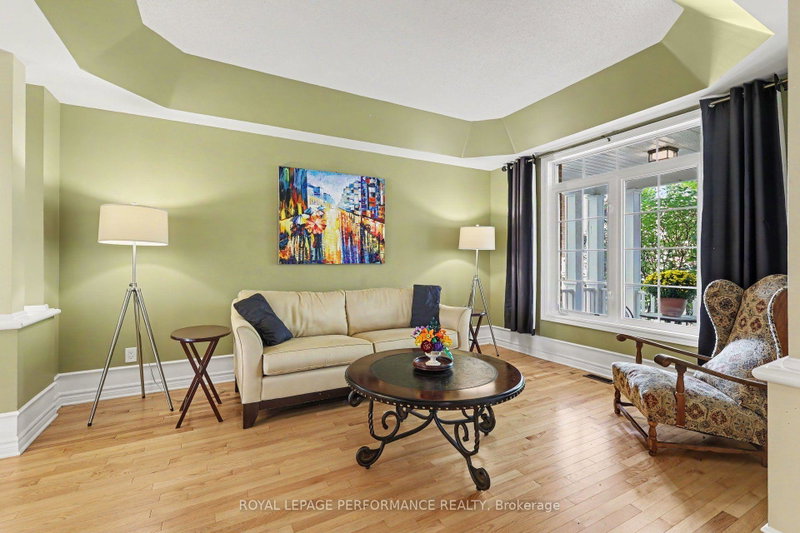 Image 3 of listing MLS® X14110532