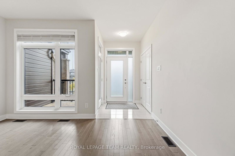 Image 3 of listing MLS® X14111564