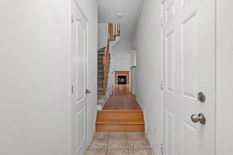 Image 3 of listing MLS® X14111880